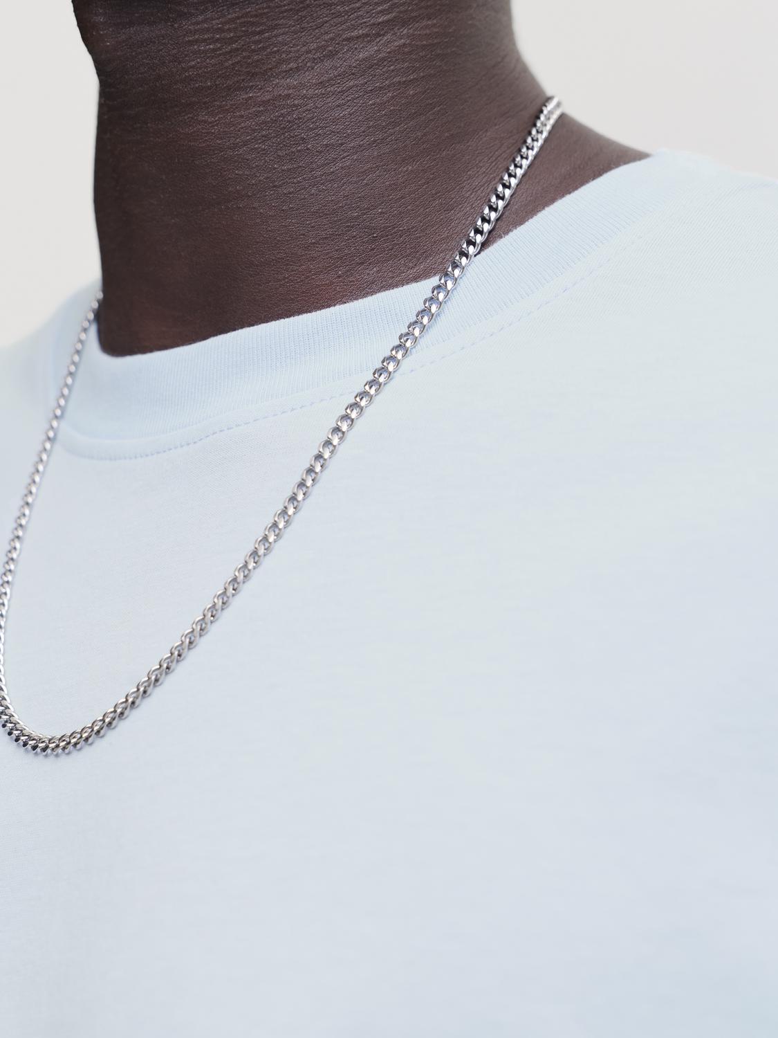 model_shot-detail